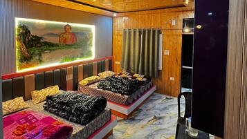 家庭客房 | 隔音、免費無線上網