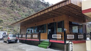 Bagian depan properti