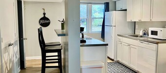 Midtown Oasis Near Blackstone - Pet Friendly Retreat