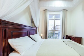 Comfort Villa, Partial Ocean View | Pillow-top beds, free WiFi, bed sheets - Tulia Eco Garden (Ukunda)
