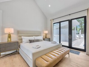 4 Schlafzimmer, Schreibtisch, Bügeleisen/Bügelbrett, kostenloses WLAN