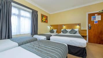 Firemannsrom – standard | Skrivebord, wi-fi (inkludert) og sengetøy