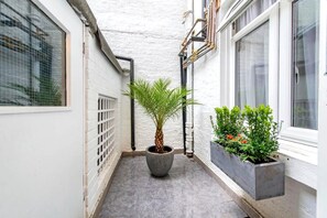 Exterior - Lidos Hotel (London)