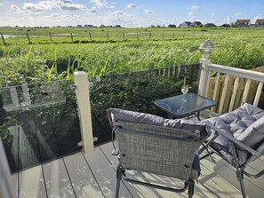 Property grounds - Stunning Brand new 2024 Sunset Lodge, Whitstable (Whitstable)