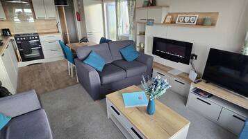 Ferienhütte | Wohnbereich | Fernseher