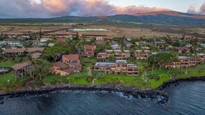 Exterior - Kuleana Club #107-Oceanfront Deluxe 1 bed &1 bath (Lahaina)