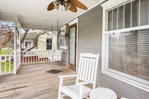 Terrace/patio - Historic/Renovated home steps to Notre Dame(103) (South Bend)