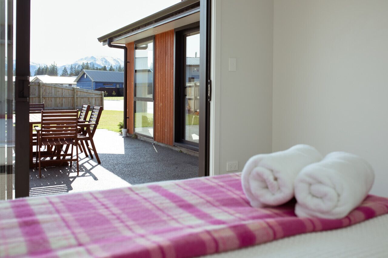 3 bedrooms, iron/ironing board, travel cot, free WiFi