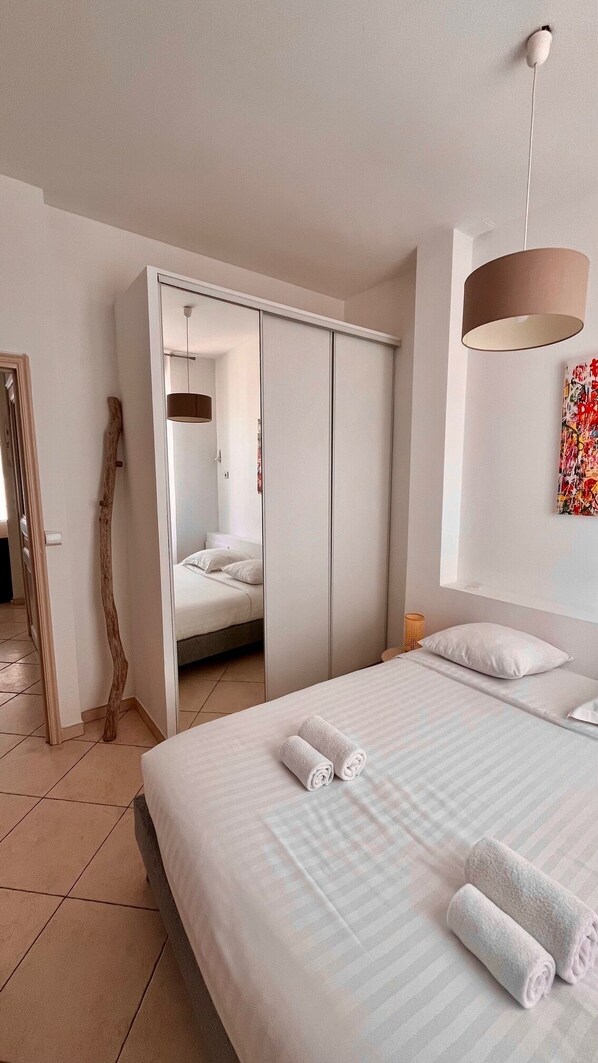 2 soverom, strykejern/-brett, wi-fi og sengetøy