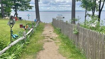 Villa, 4 Bedrooms | Property grounds