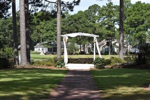 Property grounds - 2303l Studio by RedAwning (Calabash)