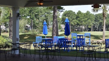 Apartment, 1 Schlafzimmer | Speisen im Freien