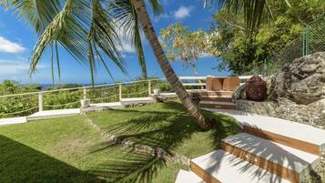 House, 3 Bedrooms | Property grounds