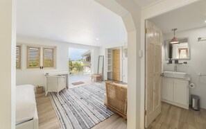 5 bedrooms, free WiFi - Northlight by BSL Rentals (Paynes Bay)