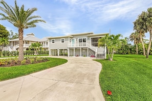House, 2 Bedrooms | Exterior