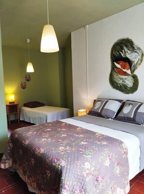2 chambres, lit parapluie, Wi-Fi gratuit, draps fournis