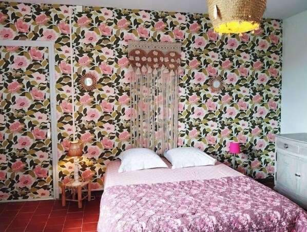 2 chambres, lit parapluie, Wi-Fi gratuit, draps fournis