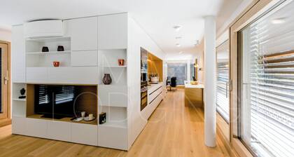 Max Lodging GmbH & Co KG