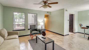Apartment (1 Bedroom) | Interior