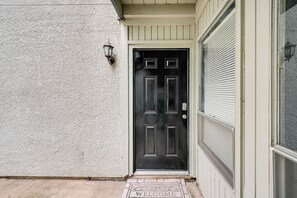 Apartment (1 Bedroom) | Interior - 3 Mi to Dtwn Dallas: Condo w/ Walkable Location! (Dallas)