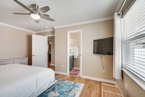 Interior - 1 Block to Shore: Fort Myers Beach Retreat (Fort Myers Beach)