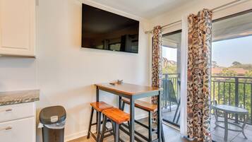 Apartment (1 Bedroom) | Bahagian dalam