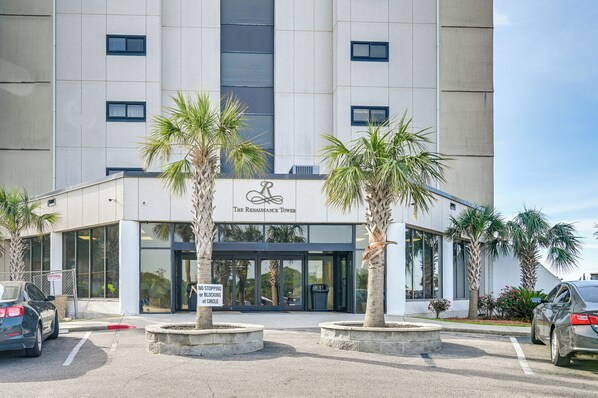 Apartment (2 Bedrooms) | Interior - Beachfront Condo w/ Pool at Myrtle Beach Resort! (Myrtle Beach)