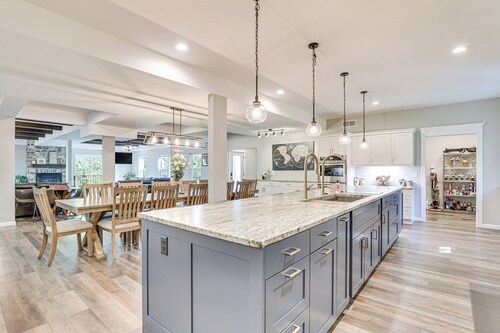 Sprawling Wisconsin Dells Home w/ Deck & Fire Pit