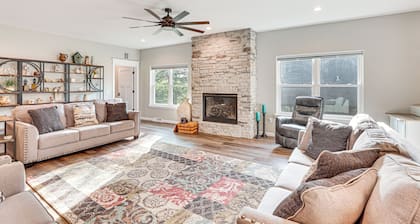 Sprawling Wisconsin Dells Home w/ Deck & Fire Pit