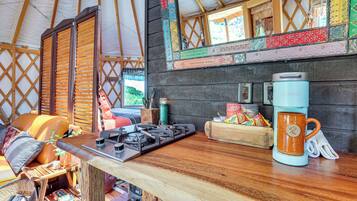 Apartment (0 Bedroom) | Interior