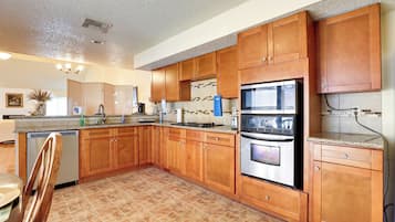 Nhà (3 Bedrooms) | Nội thất