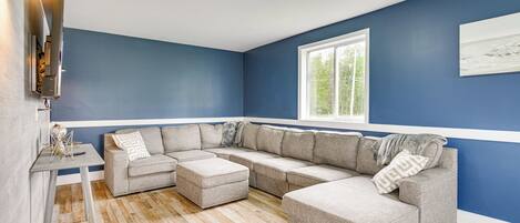 House (Multiple Bedrooms) | Front of property