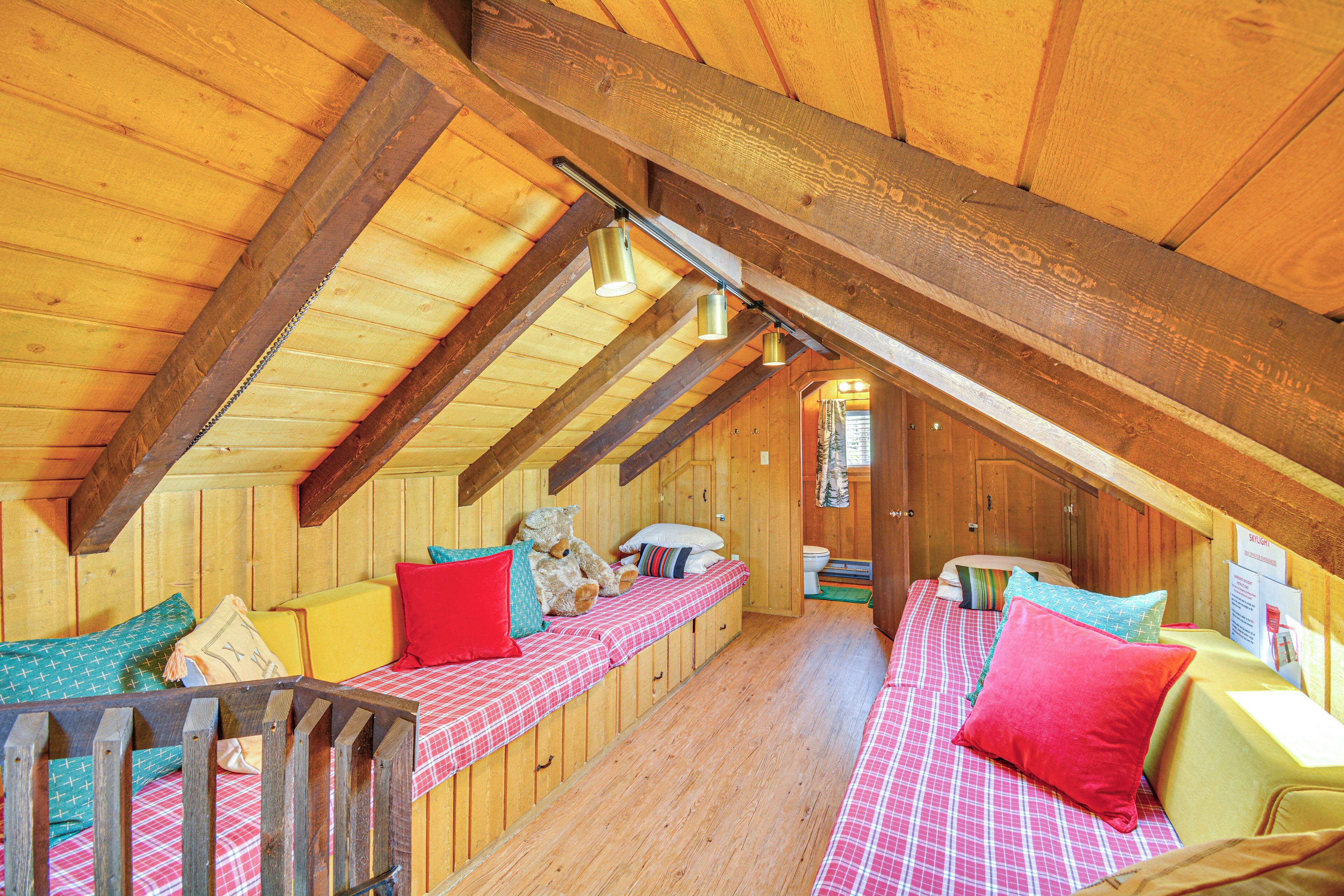 House (2 Bedrooms) | Interior