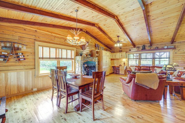 House (3 Bedrooms) | Interior - 4 Mi to Grandfather Mountain: Cabin in Newland! (Newland)