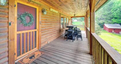 4 Mi to Grandfather Mountain: Cabin in Newland!