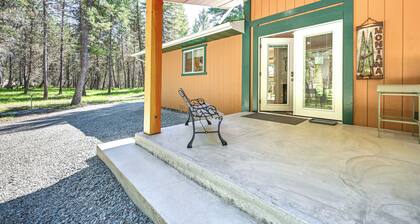 Peaceful Eureka Getaway - 1 Mi to Glen Lake!
