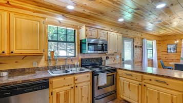 House (3 Bedrooms) | Bahagian dalam