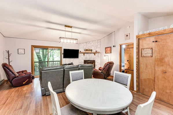 House (2 Bedrooms) | Interior