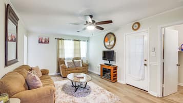 House (3 Bedrooms) | Bahagian dalam