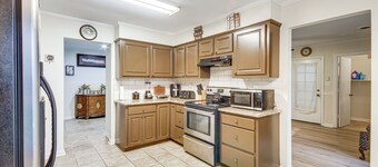 Jackson Home w/ Patio, 2 Grills & Ping-pong Table!