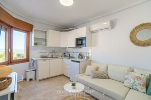 Smart TV - Villa Sierra Sea Views Quesada with private swimming pool (Ciudad Quesada)
