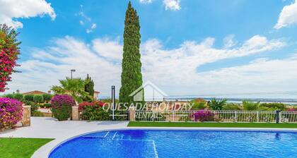 Villa Sierra Sea Views Quesada with private swimming pool