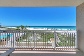 Property grounds - 🌴Gulf Front-Pools-Gazebo-Grills-Dunes of Panama 205D🌴 (Panama City Beach)