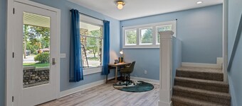 5bd Movie Theater - 7mins to UND - Backyard BBQ