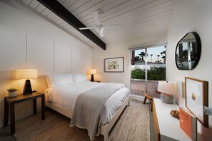 3 bedrooms, desk, iron/ironing board, free WiFi - 20% Off April 23-25! Amazing Views -Pool, Hot Tub (Palm Springs)