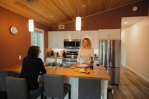 Microwave, oven, dishwasher, electric kettle