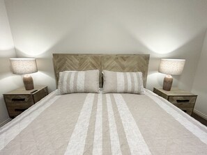 6 Schlafzimmer, Bügeleisen/Bügelbrett, kostenloses WLAN, Bettwäsche