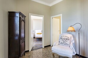 2 quartos, ferros/tábuas de passar roupa, Wi-Fi de cortesia