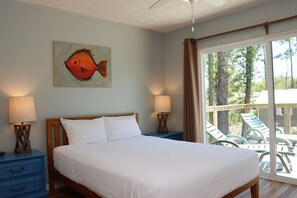 2 bedrooms, iron/ironing board, free WiFi, bed sheets - Beachside, Pet Friendly, Calm and quaint! Alfie's Place (Indian Pass)