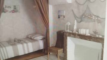 2 slaapkamers, een strijkplank/strijkijzer, reisbedje, gratis wifi